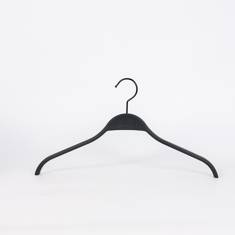 Cabide de guarda-roupa básico preto