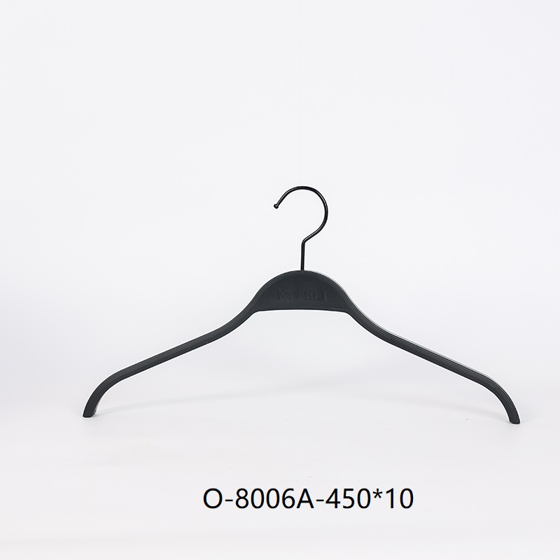 Cabide de guarda-roupa básico preto