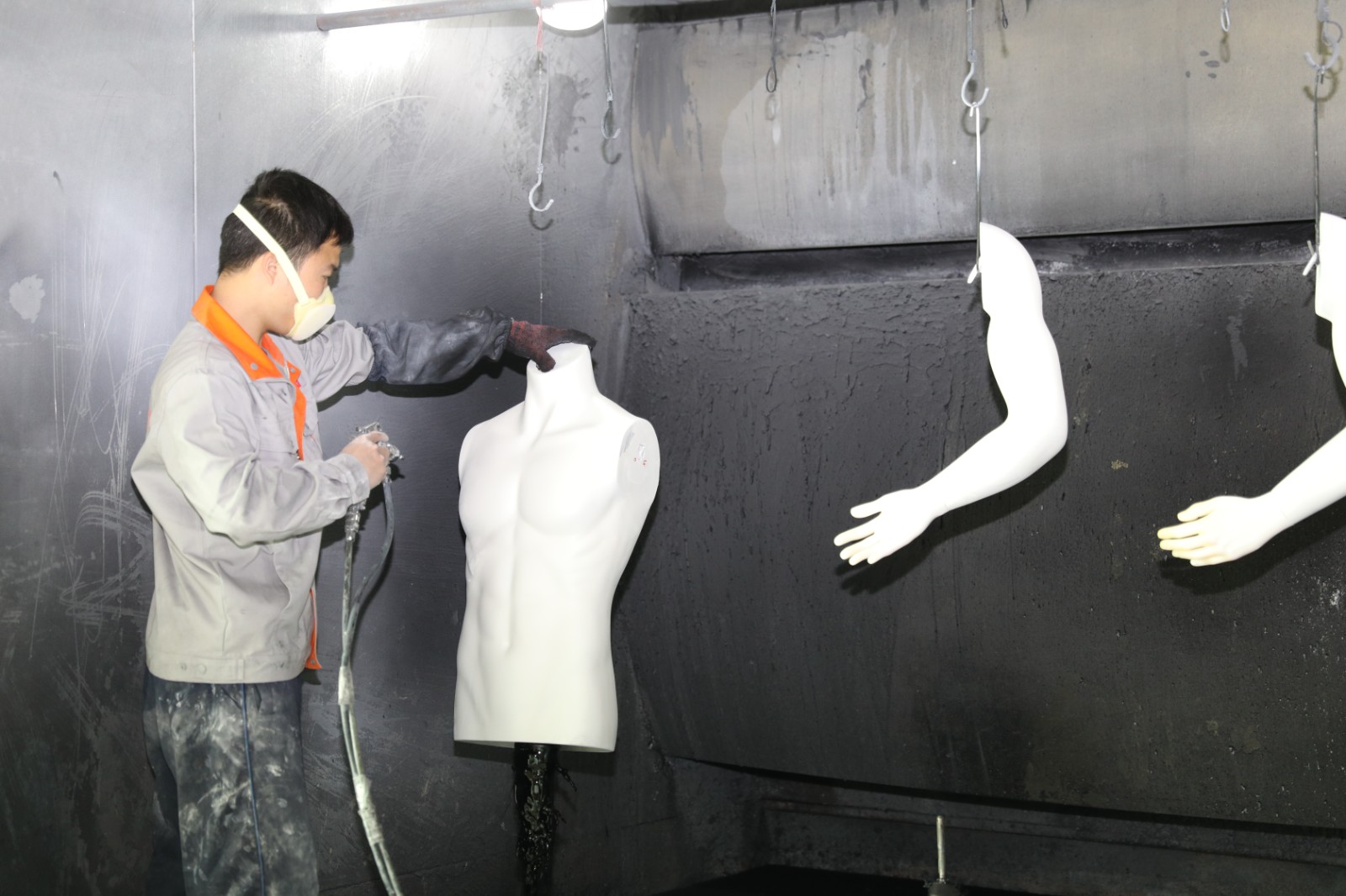 clothing store mannequins