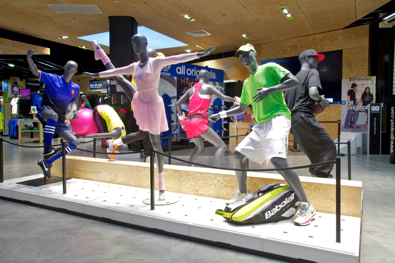 sports mannequins