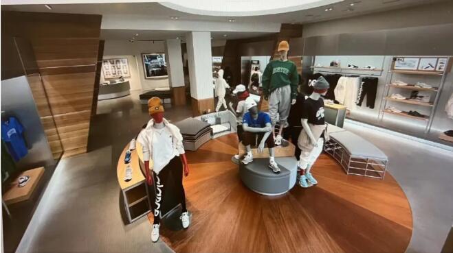 sports mannequins
