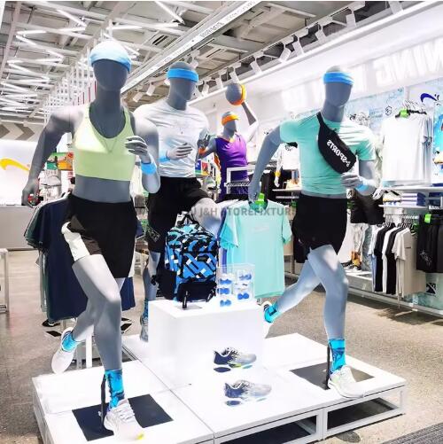athletic mannequin