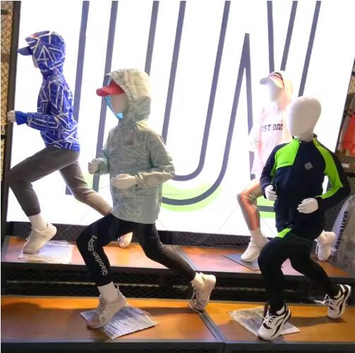 sports mannequins