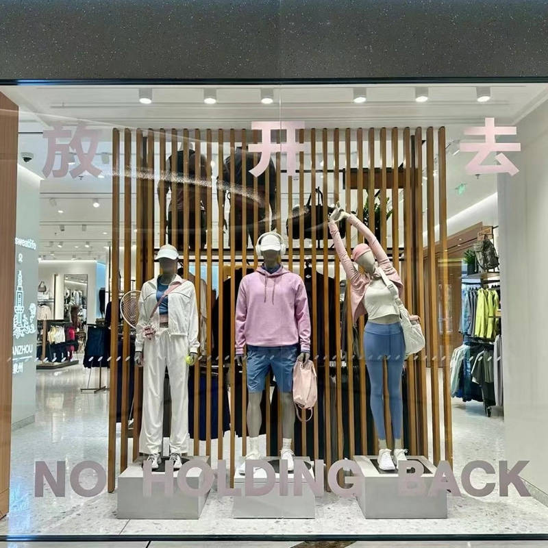 Athleisure Mannequins for Dynamic Retail Displays