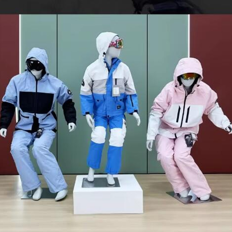 ¿Cómo prolongar la vida útil de sus maniquíes de venta minorista con cuidado profesional?