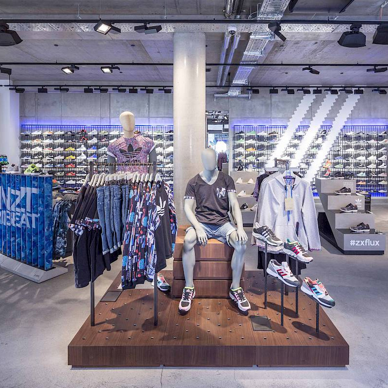 Comment les membres des mannequins deviennent-ils les narrateurs silencieux de la mode ?