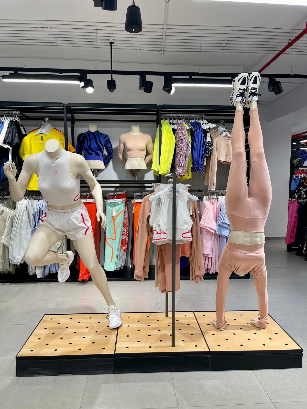 sports mannequins