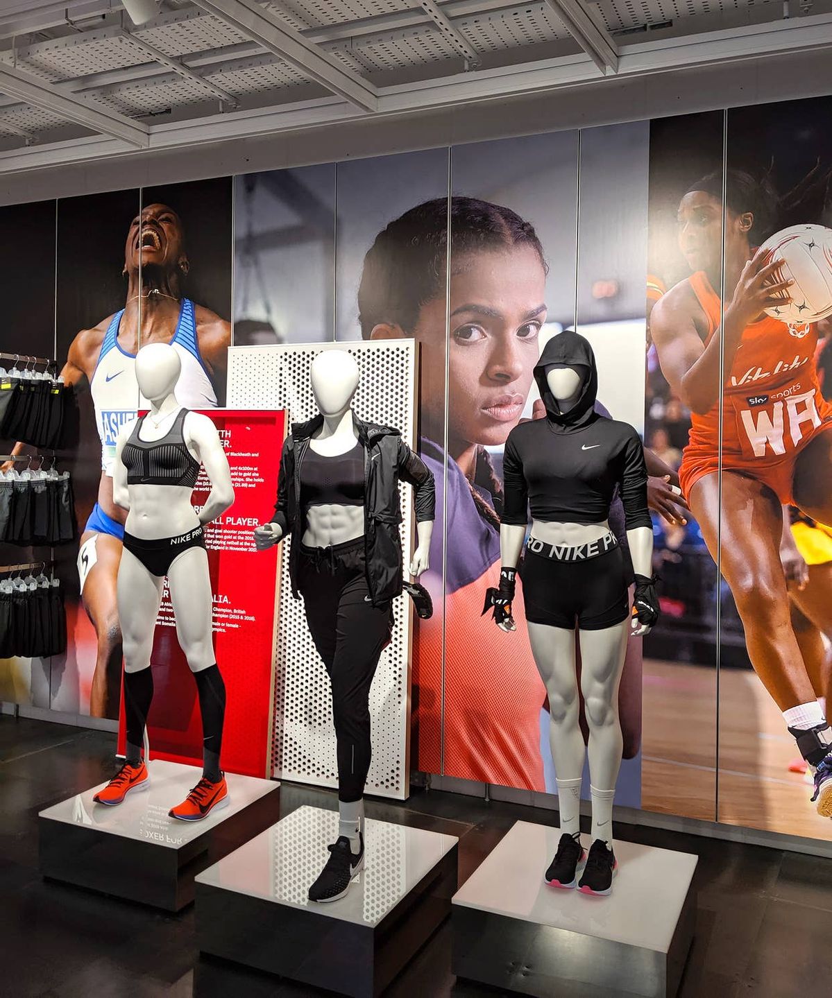 sports mannequins