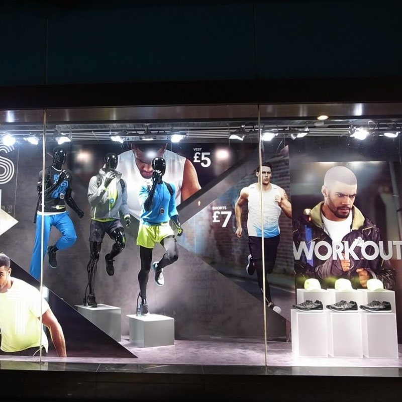 How Do Spanish Football & Basketball Clubs Use Mannequins to Build a 