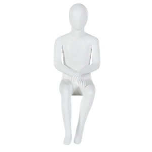 Criança sentada, manequim infantil Criança sentada, manequim infantil