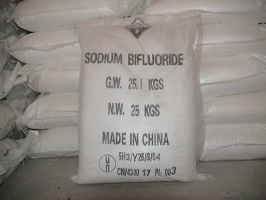 Ventes Difluorure d'hydrogène de sodium, Bifluorure de sodium bon marché, Cas NO. 1333-83-1 Fabricants