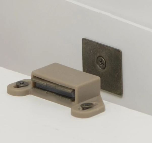 magnetic door catch