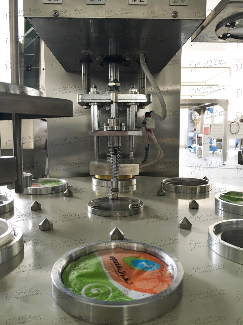 йогурт машина запечатывания наполнения стакана