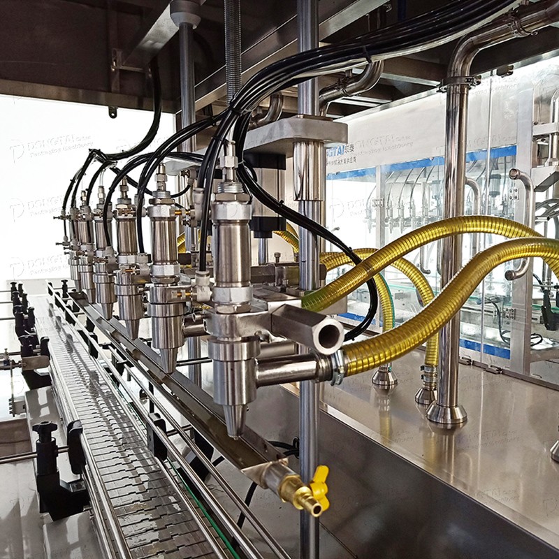 Китай Автоматическая пальмовое / приготовление пищи / съедобный / оливковое масло наполнения бутылки машина, заливка масла производственная линия, производитель