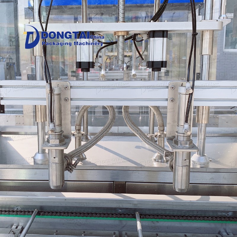 Китай машина для розлива смазочного масла автоматическая машина для розлива моторного масла, производитель