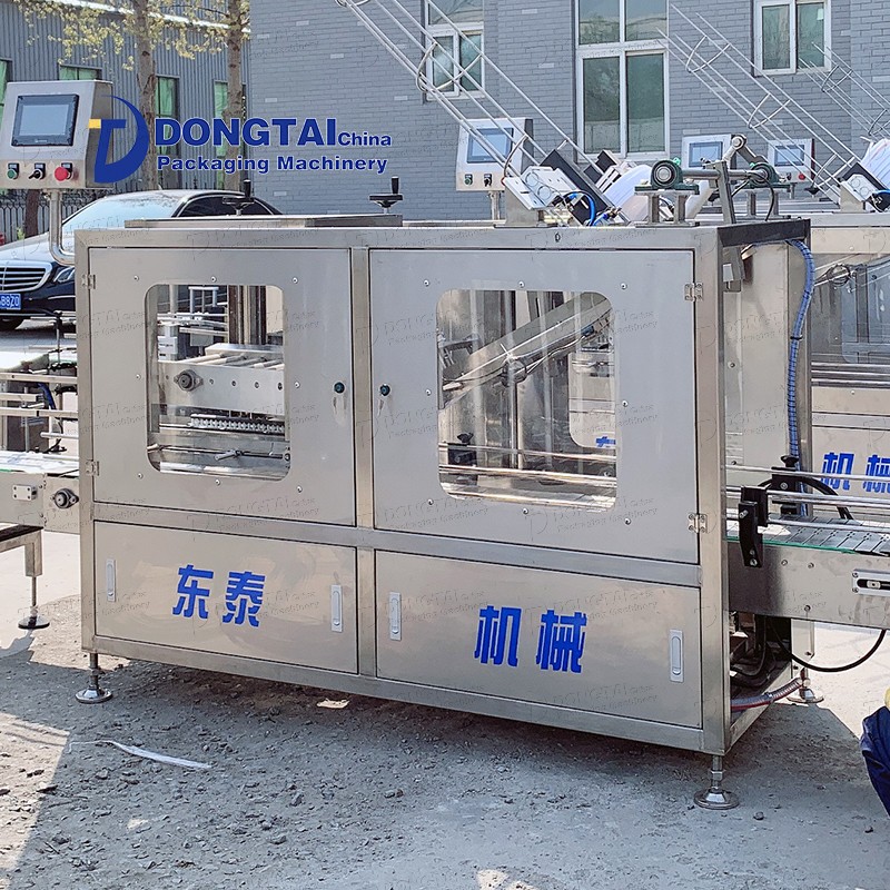 Китай Машина для розлива масла 5-30л автоматическая машина для розлива моторного масла, производитель