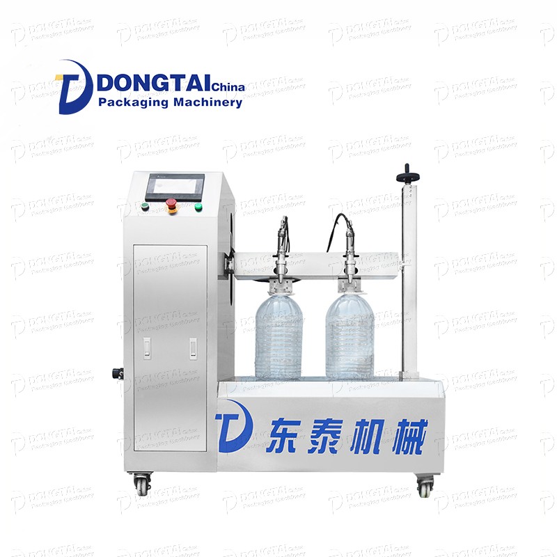Semi-automatic high precision edible oil filling machine, olive oil filling machine, bottled oil filling machine