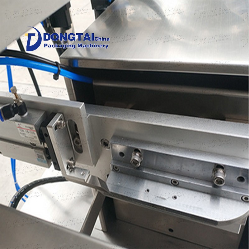 Horizontal ultrasonic paste gel tube filling and sealing machine