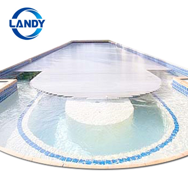 Cubiertas de plástico para piscinas con energía solar
