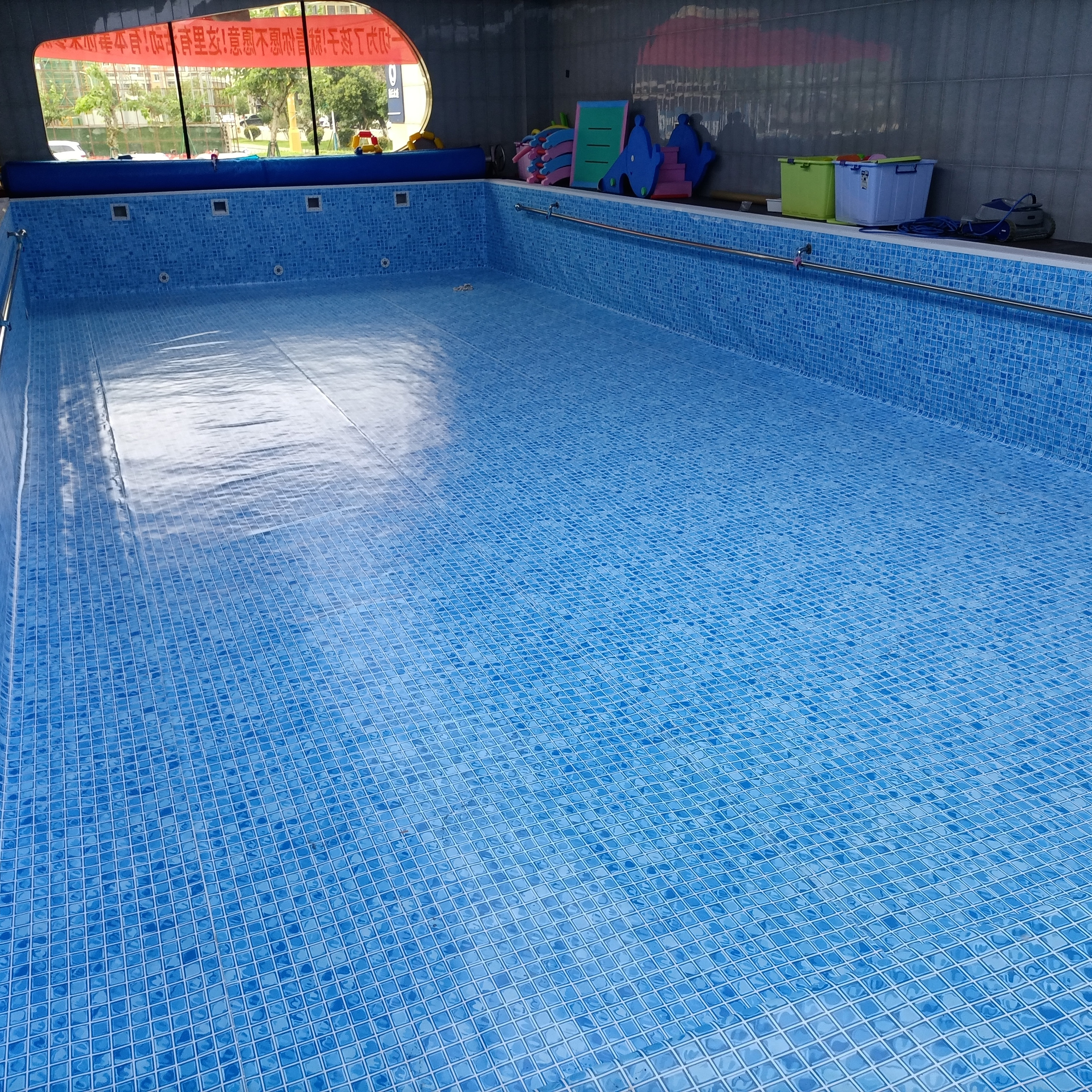 Revêtement de piscine en vinyle de meilleure qualité en Chine