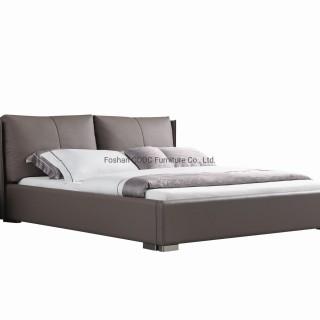 Mobília moderna do quarto M1066 Cama macia super clara do rei de couro marrom