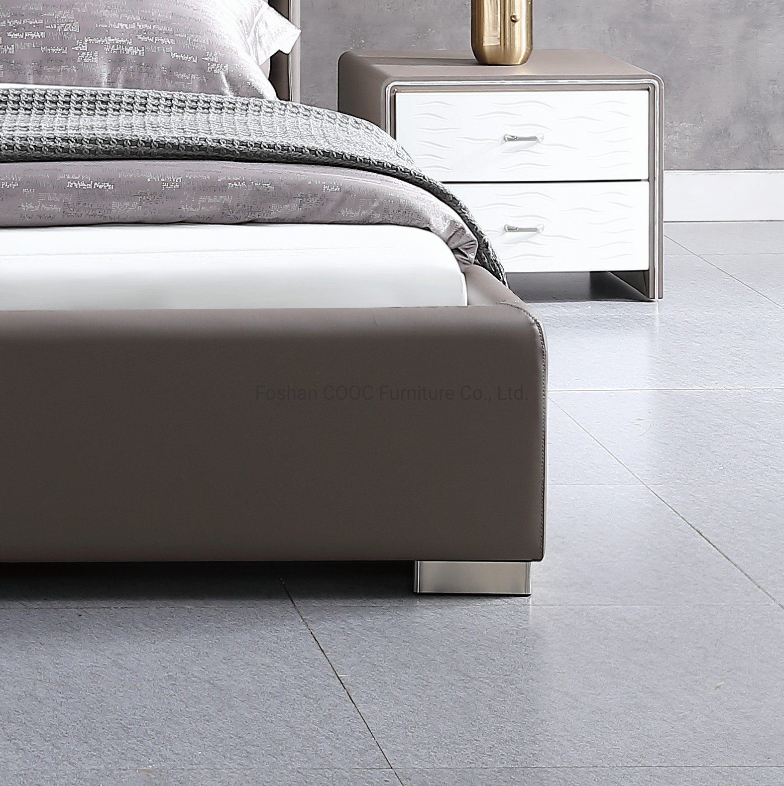 Supply M1066 Modern Bedroom Furniture Super Soft Light Brown Leather