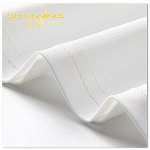 Tissu à tricoter Spandex viscose au détail avec fonction résistant à l'eau pour les vêtements pour hommes