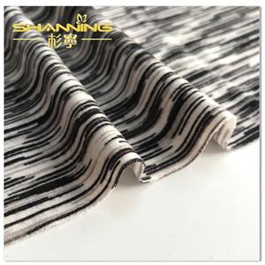 90% polyester 10% élasthanne Impression personnalisée Jersey Tissu pour le Royaume-Uni