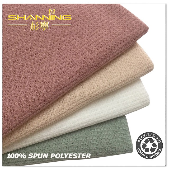 100% Poliester Plain Dyed Waffle Knitted Fabric Untuk Piyama
