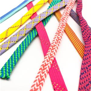 Cordones planos estampados