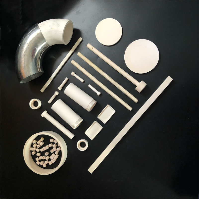 Discusión sobre la cerámica de alúmina.