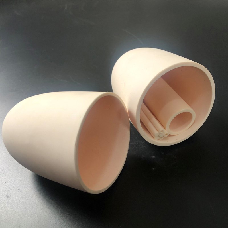 Alumina ceramic crucible for melting metal in laboratory