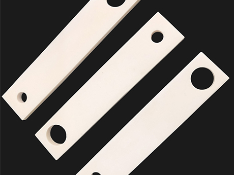 Se completó el procesamiento de piezas de sustrato cerámico de alúmina.