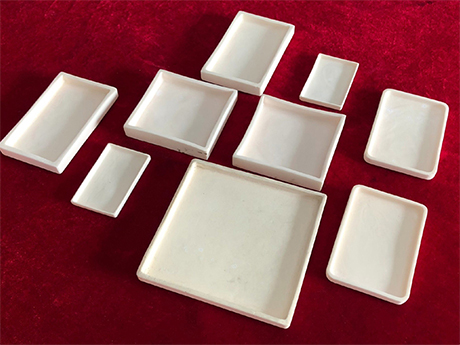 Bandeja cuadrada de óxido de aluminio