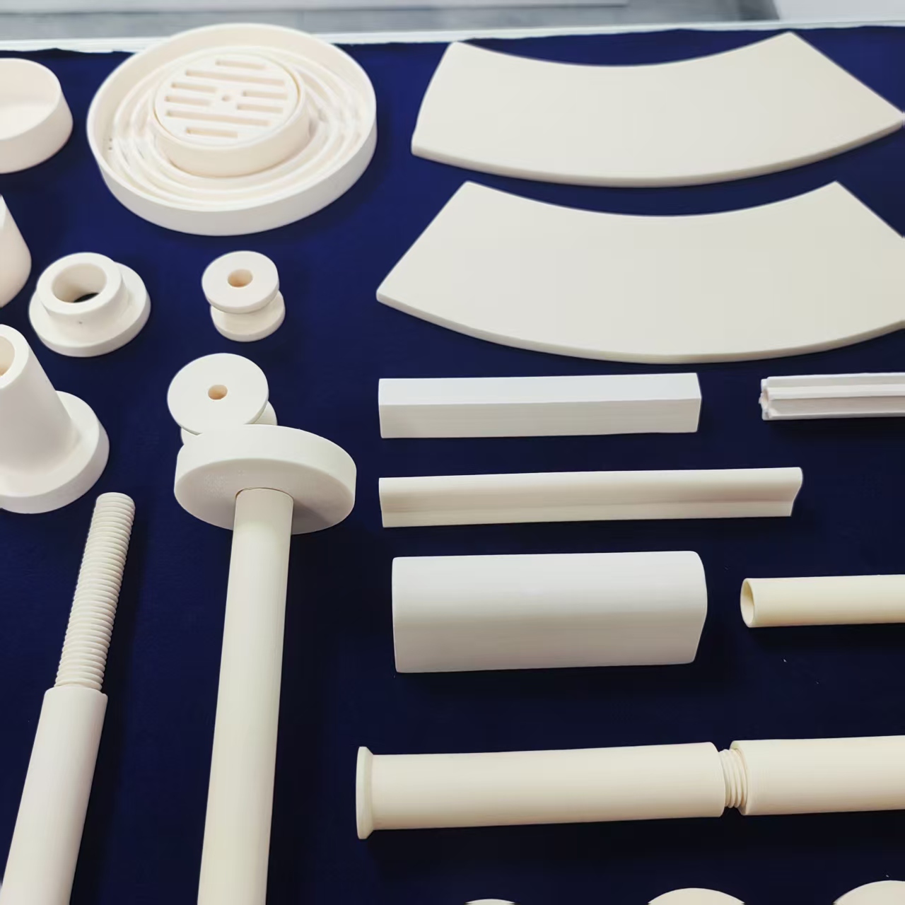 Alumina Ceramic Components