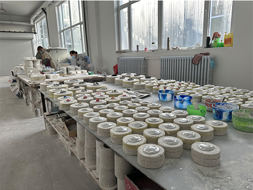 セラミック管にはどのような包装材を使用していますか？