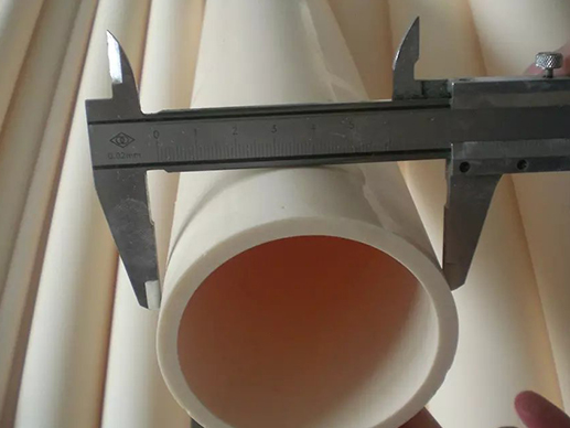 Aluminiumoxid-Keramikrohr für Rohrofen/Kaminofen?