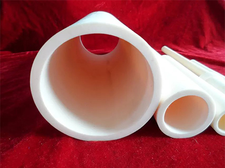 Encomenda muito aguardada de tubos de cerâmica de alumina.