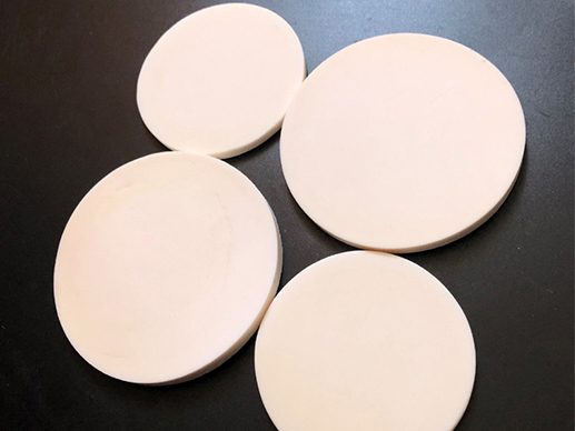 Waarvoor worden ronde keramische platen van aluminiumoxide gebruikt?