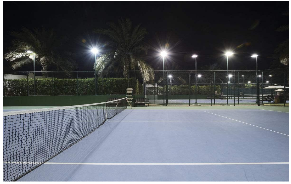 Comment choisir le court de tennis éclairage?