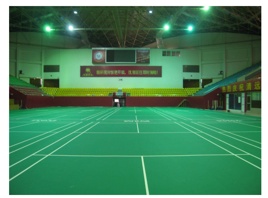 What kind of light should be used for badminton court light?