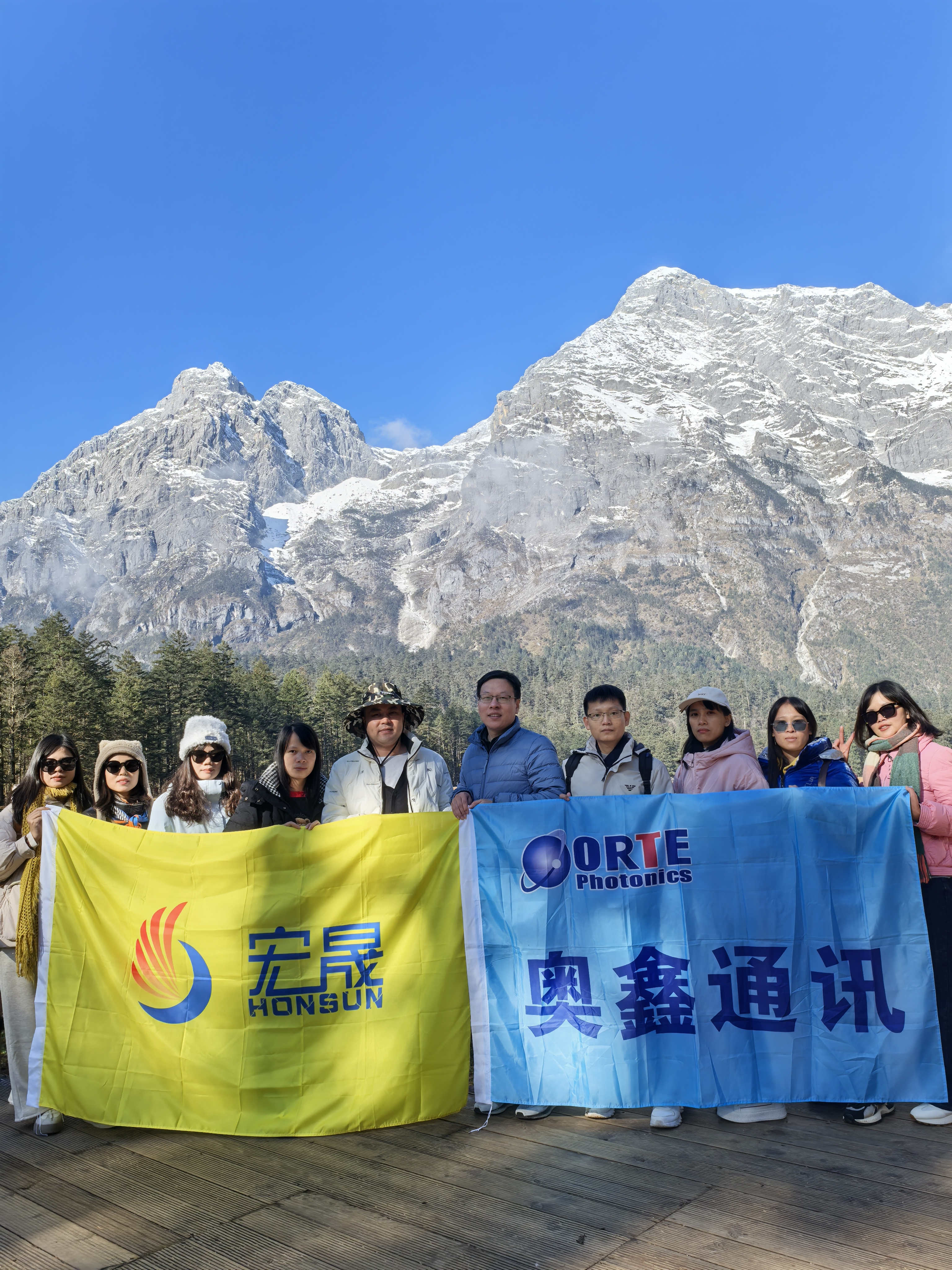 Ehrenamtlicher Tourismus des Modellarbeiters in Yunnan im Jahr 2023