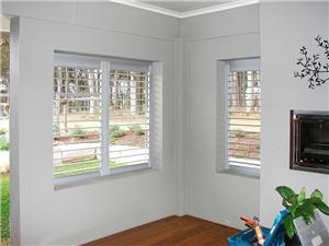 Obloane interne din aluminiu fixate