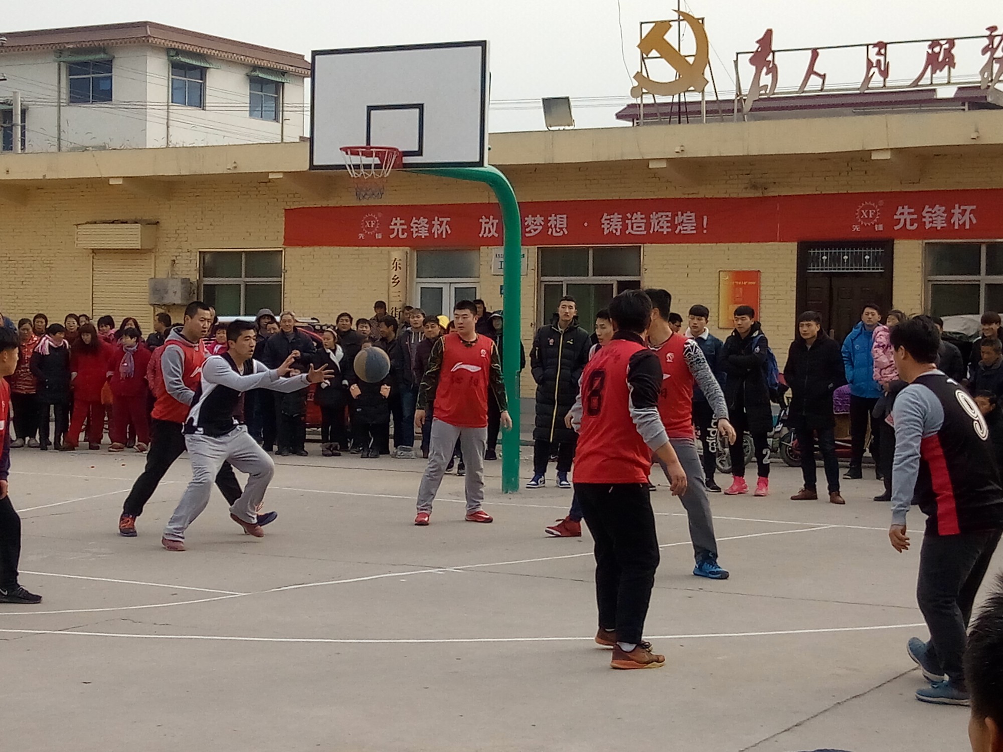 خدمة فريق Qinyang شيان فنغ المواد العازلة المحدودة
