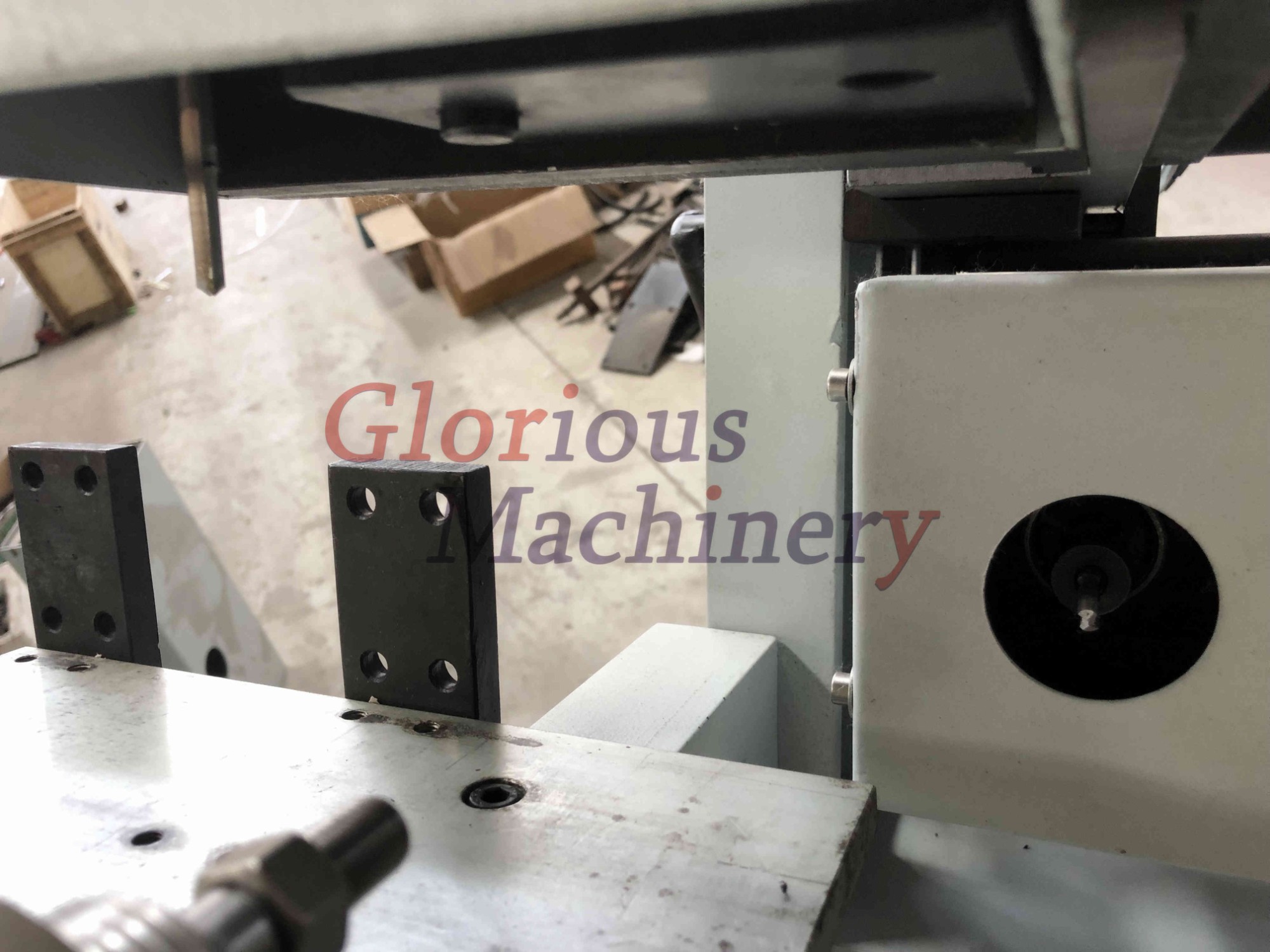 UPVC Profile 2 Axis Water Slots Milling Machine