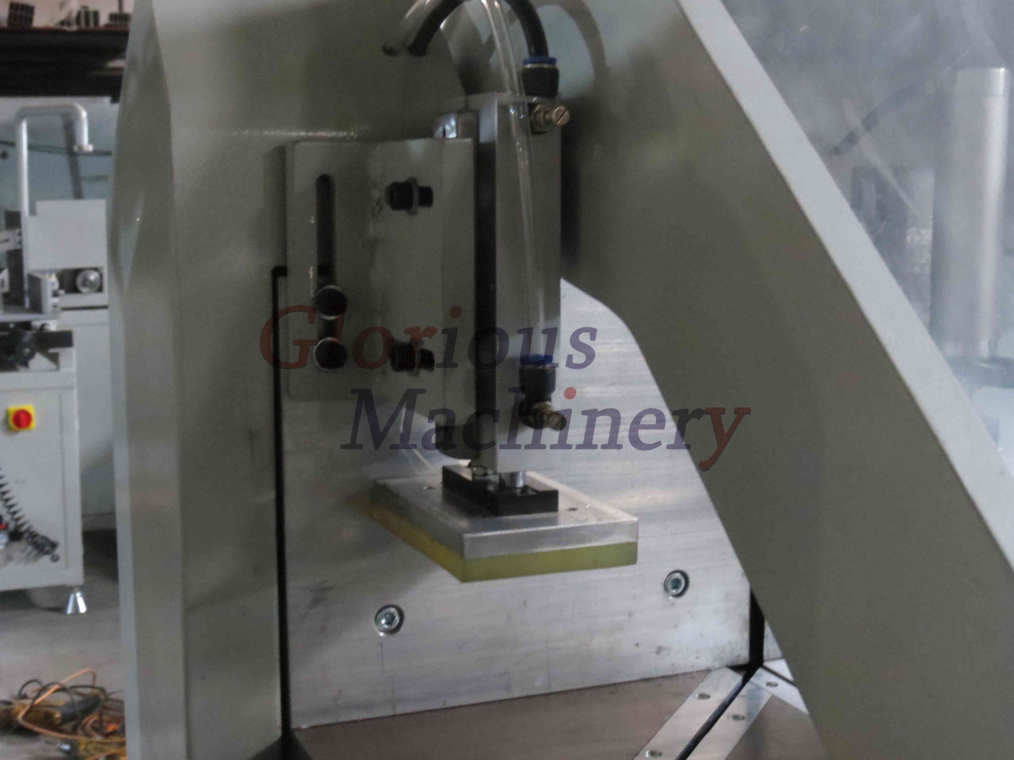 Aluminum Profile CNC Double Head Cutting Machine