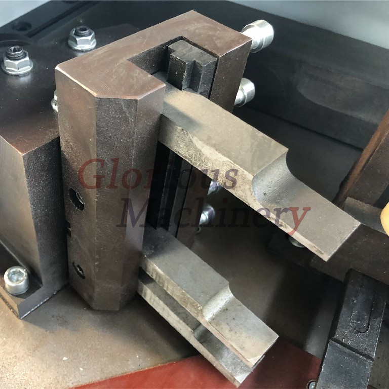 Aluminum Variable Coner Crimper Machine