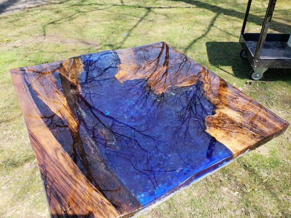 Deep Pour Epoxy Resin for River Tables