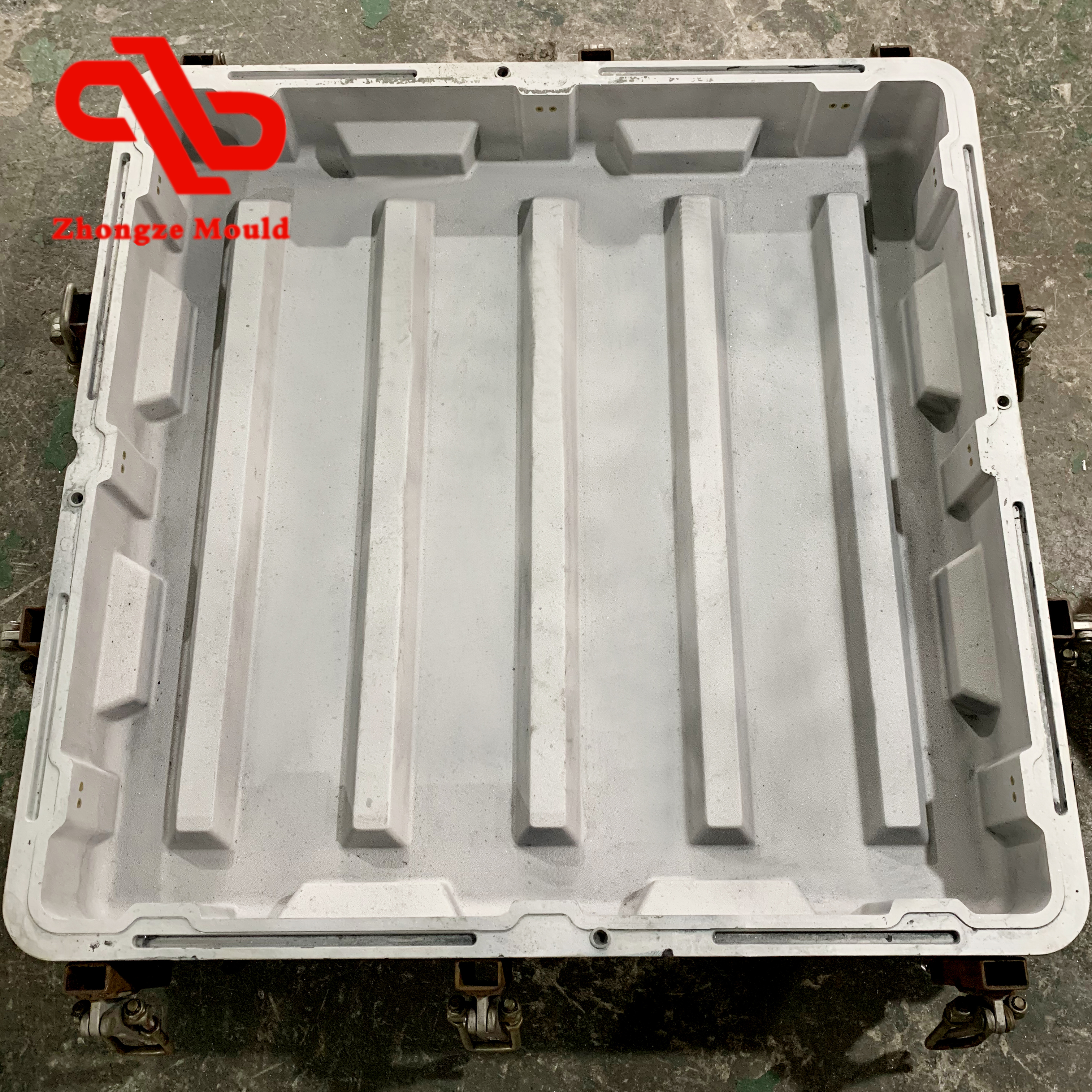 military cases Rotational Moulding Mould Aluminum Rotomolding Molds