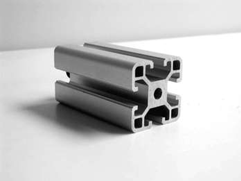 Profils standards en aluminium